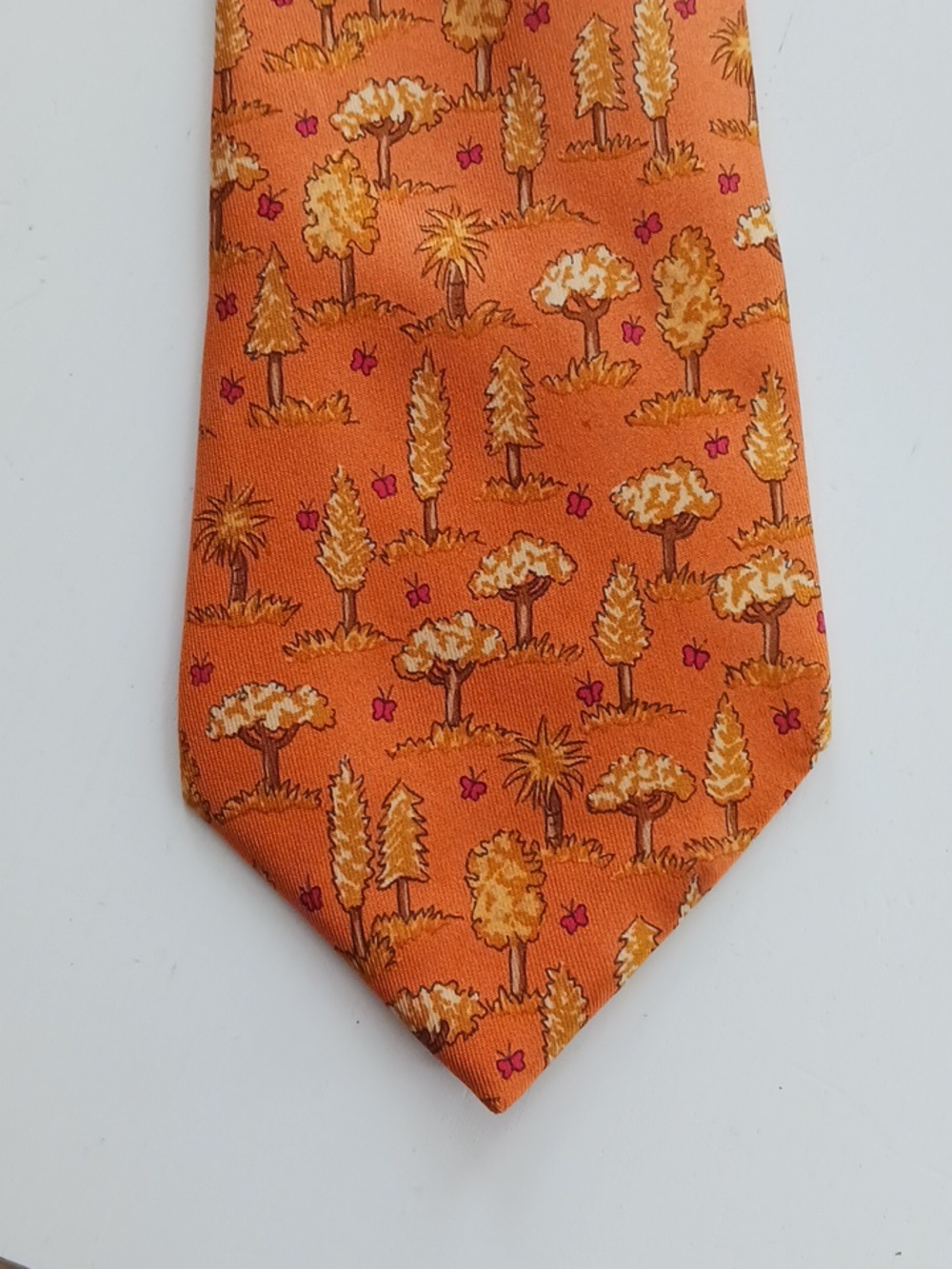 Hermes 7429 HA Vintage 1990s  Trees And Buterflies Silk Tie - Picture 3 of 14